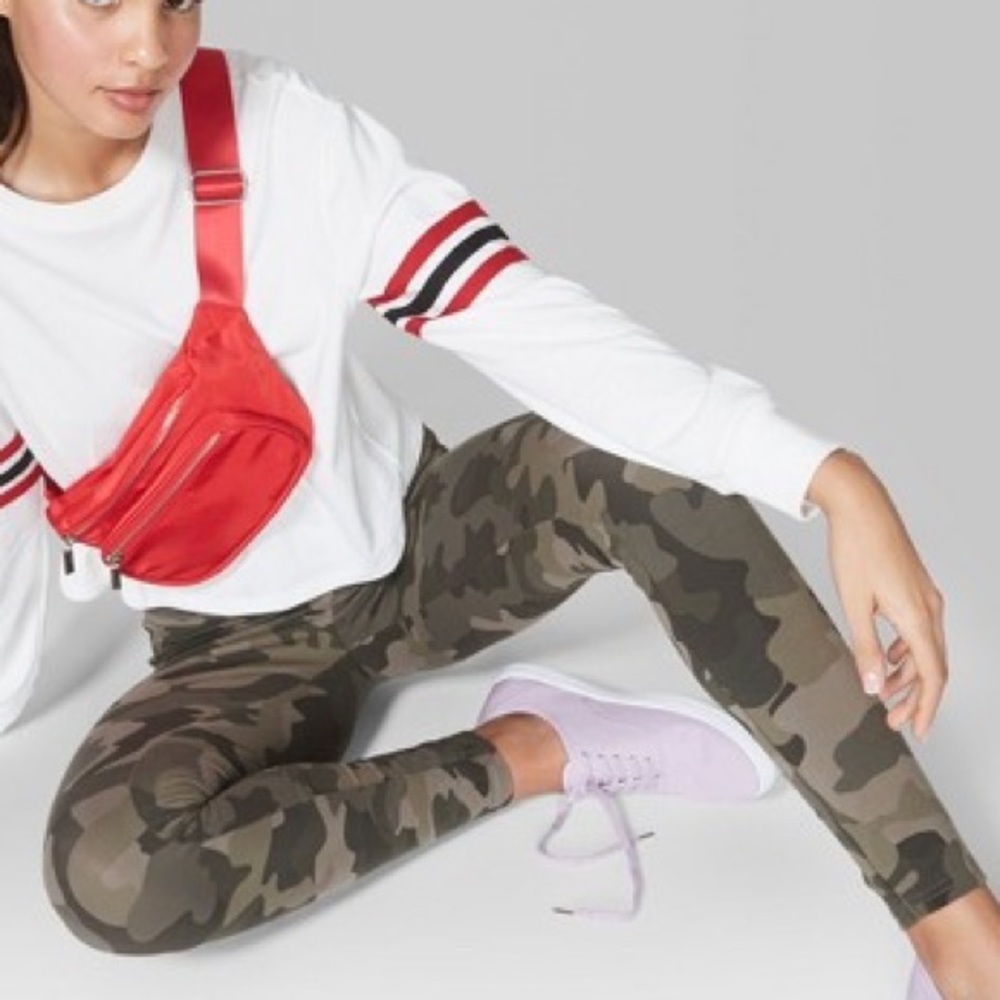Wild Fable pants | camo leggings